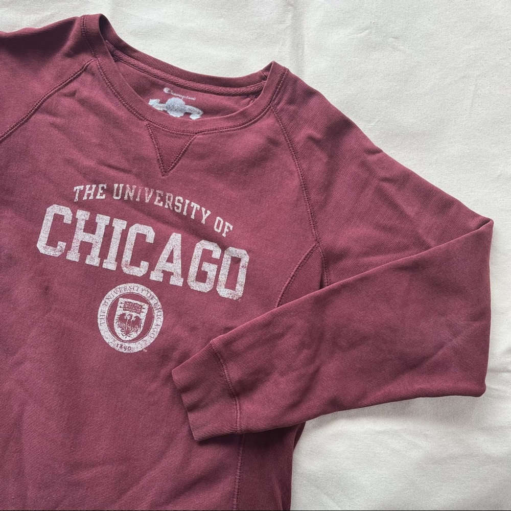 University of Chicago women’s sweatshirt (S)